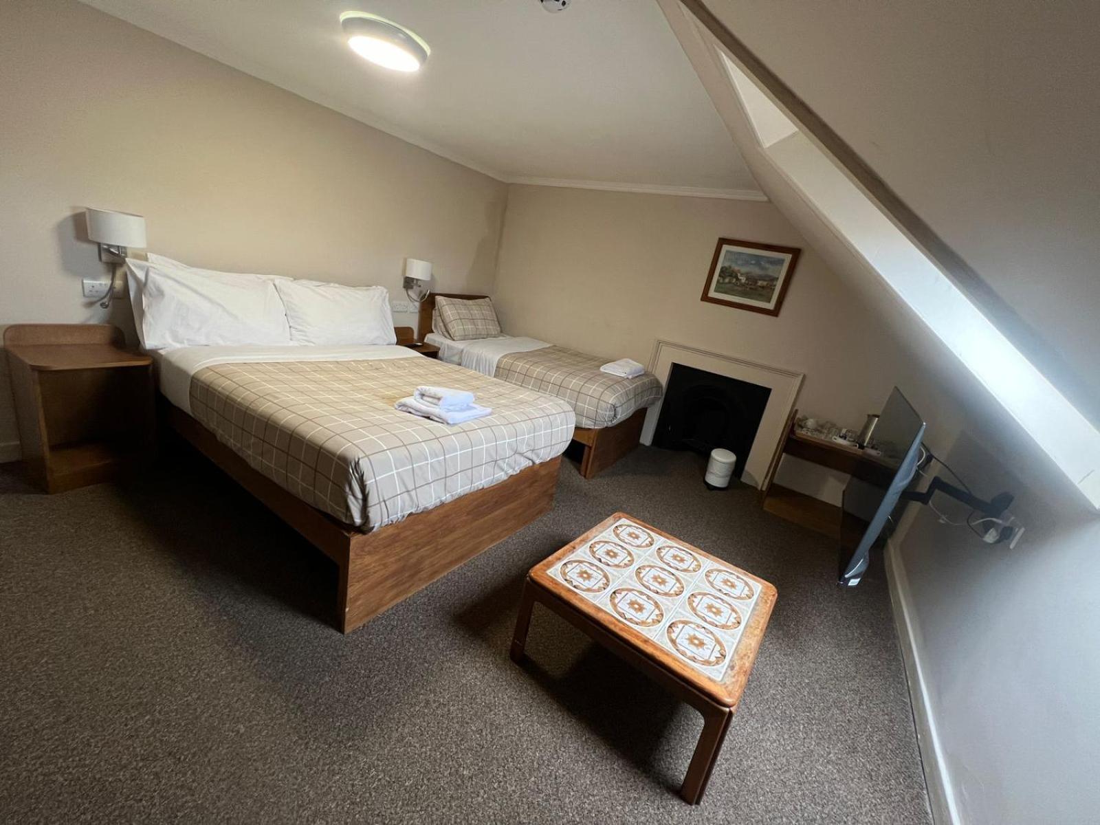 Отель Burntisland House Экстерьер фото