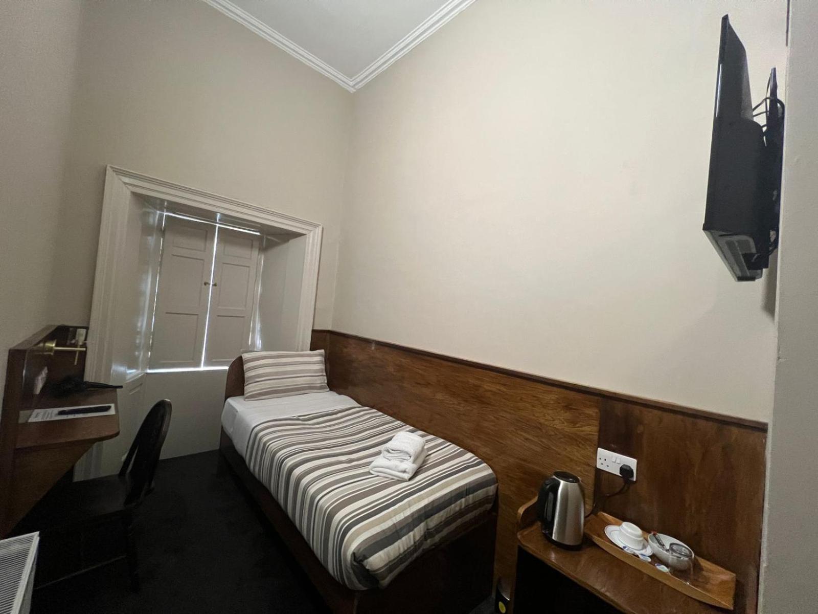 Отель Burntisland House Экстерьер фото