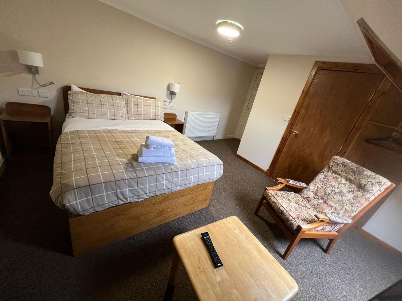 Отель Burntisland House Экстерьер фото