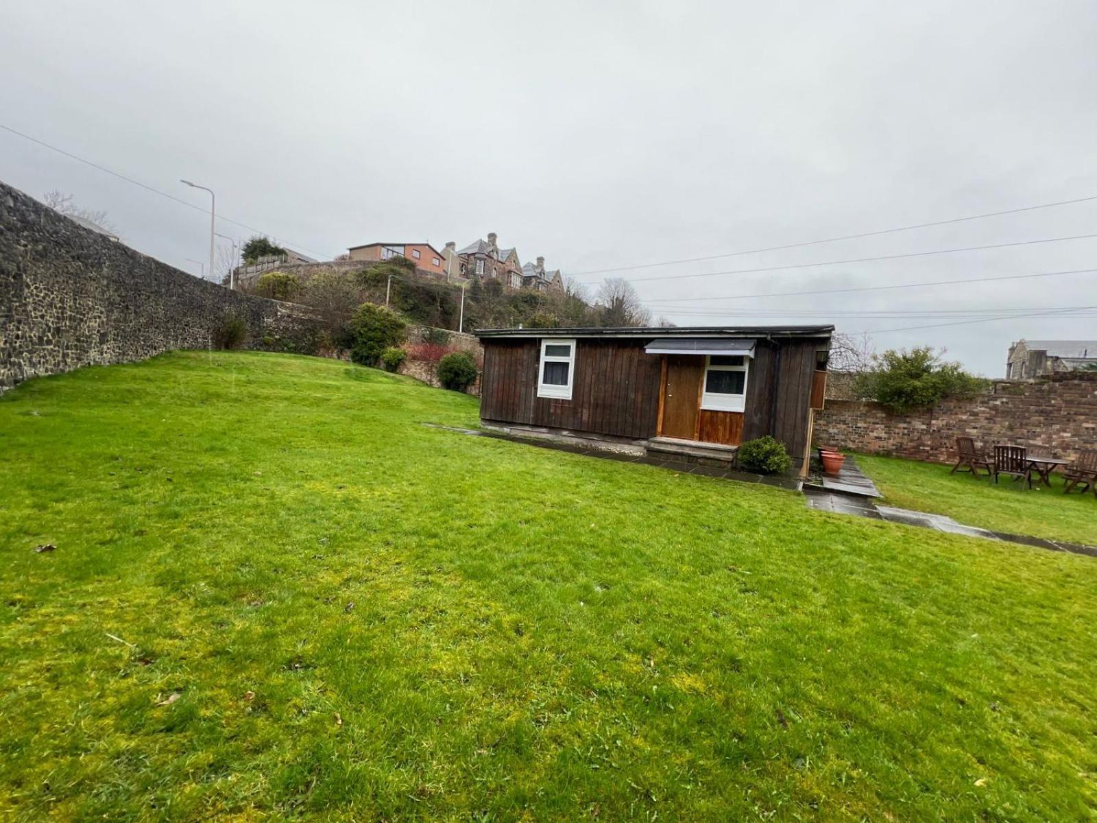 Отель Burntisland House Экстерьер фото