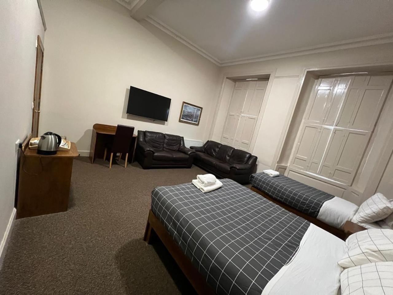 Отель Burntisland House Экстерьер фото