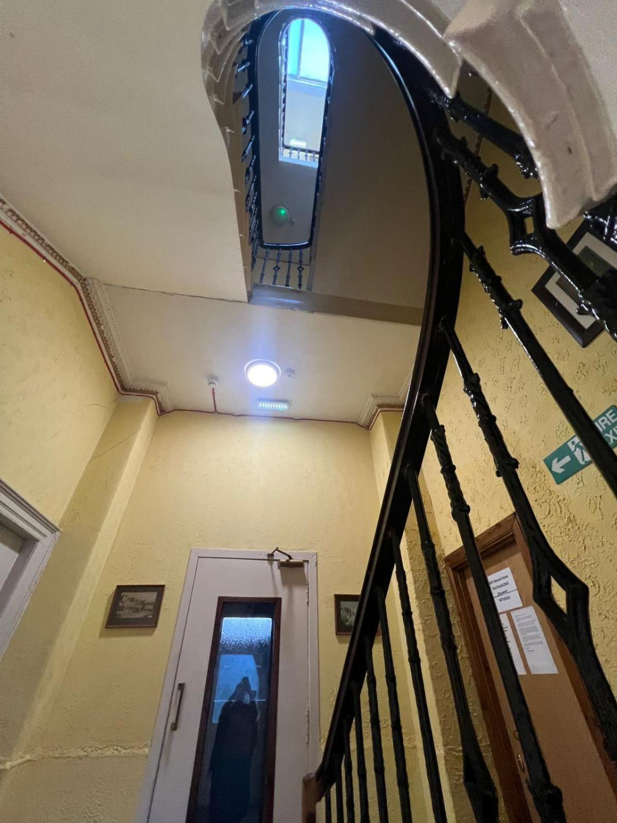 Отель Burntisland House Экстерьер фото